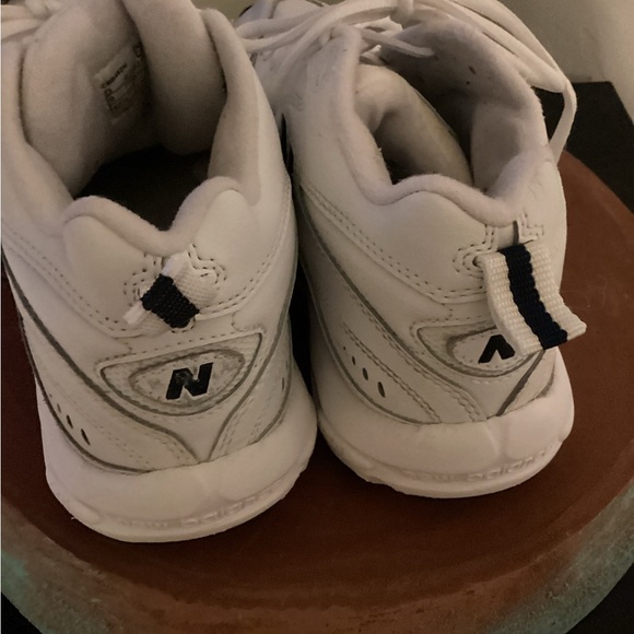 New Balance 462 ankle support -SZ 9D
Hat included-New snap back - Picture 3 of 5